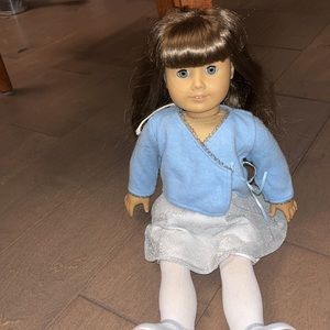 American Girl Molly Doll in Excellent Condition
